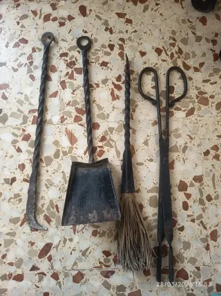 Set Utensilios Chimenea Metal Negro y Dorado