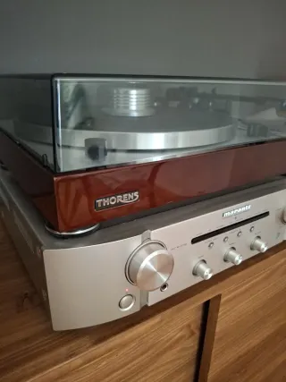 Equipo de musica Marantz , Thorens y Dali