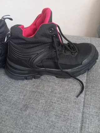 Zapatos de seguridad negros y rojos