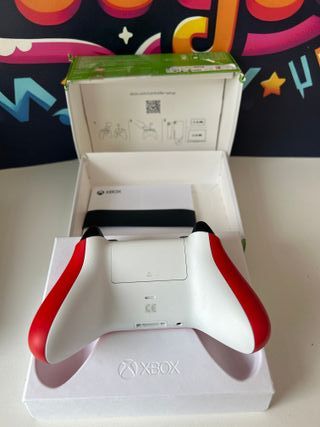 Controller Xbox Pulse Red + 3 Giochi Xbox One