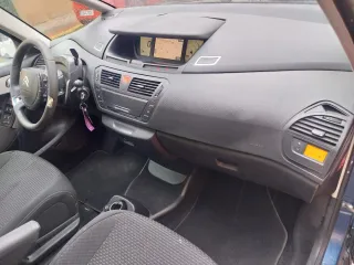 Citroen Grand C4 Picasso 2012