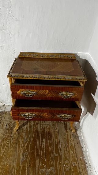 Comodini antichi in legno
