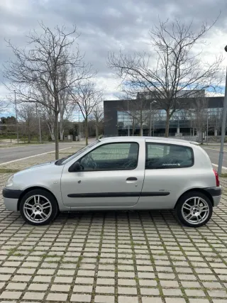 Renault Clio 1.4 16v Tech Run – 113.000 km – ITV