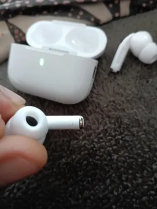 Apple AirPods 2ª Gen