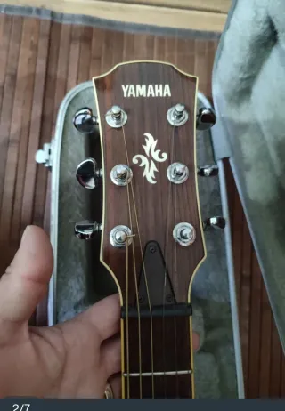 Guitarra Yamaha APX700 NT