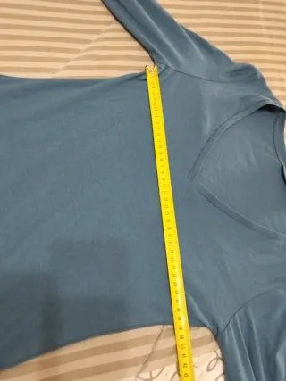 Camiseta Kiabi manga larga cuello pico Talla S