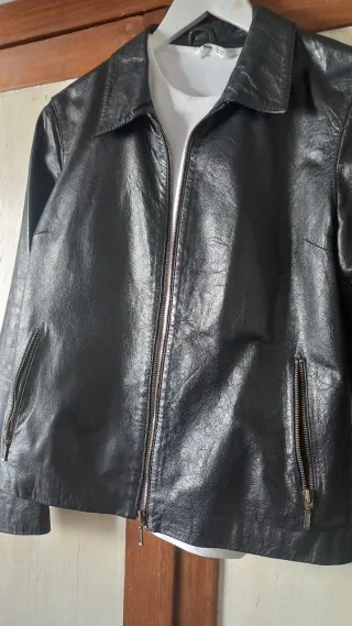 Cazadora Piel Negra Talla M Forro Bolsillos