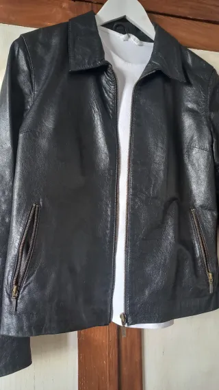 Cazadora Piel Negra Talla M Forro Bolsillos