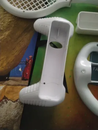 Accesorios Wii: Volante, Raqueta, Golf