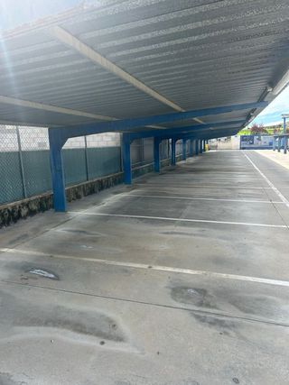 MARQUESINAS  PARKING PARA 110 VEHICULOS