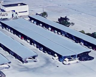 MARQUESINAS  PARKING PARA 110 VEHICULOS