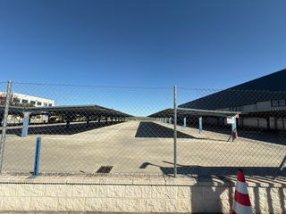 MARQUESINAS  PARKING PARA 110 VEHICULOS