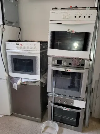 Horno y vitrocerámica completos 70€