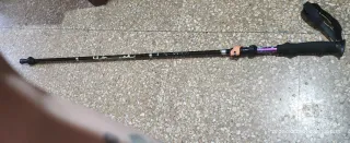 Bastón de senderismo ajustable