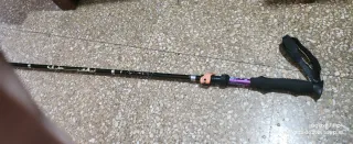 Bastón de senderismo ajustable