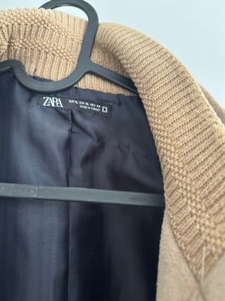 Abrigo Zara Beige Talla M