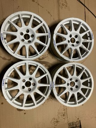 Llantas Speedline Clio Sport R3 7x17” ET41 y braid