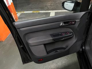 Volkswagen Touran 2012