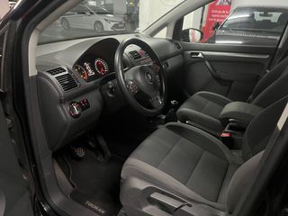 Volkswagen Touran 2012