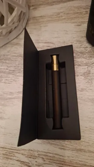 Montale Rose Elixir/Wild Pear 10ml=16€.