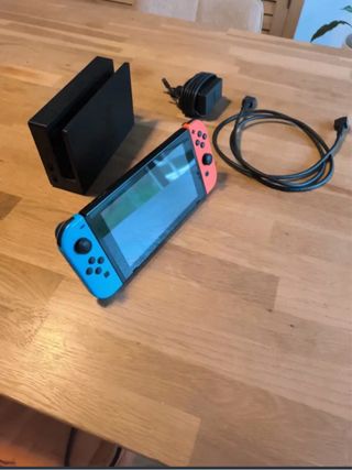 Consola Nintendo Switch + Accesorios