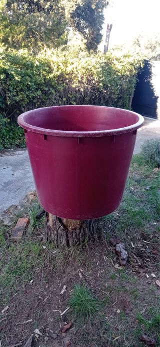 Depósito de vino grande