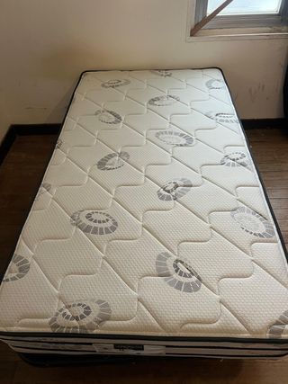 Lote de Muebles Madera y Tela