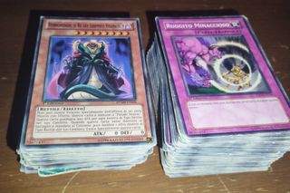 LOTTO 200 CARTE YU-GI-OH!