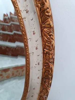 Espejo Ovalado Dorado y Blanco    85 x 65