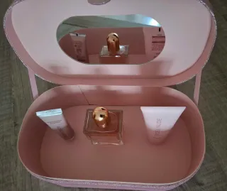 Estuche Rose Nude Perfume y Crema