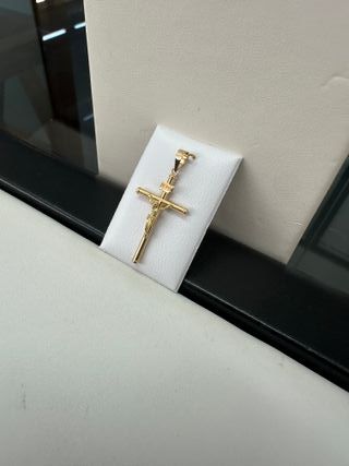 Cruz Oro 18K con Cristo