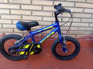 Bicicleta infantil azul ATRACTOR