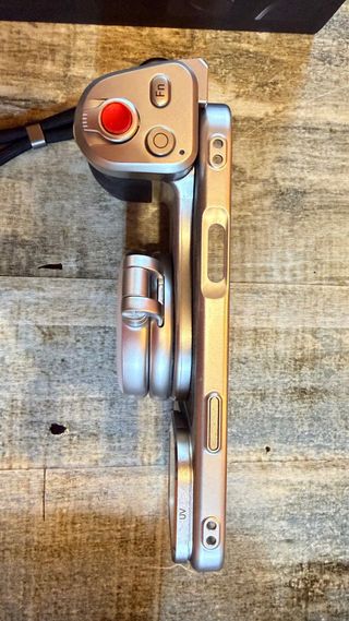 Telesin Master Grip iPhone 17 Pro Max creator comb