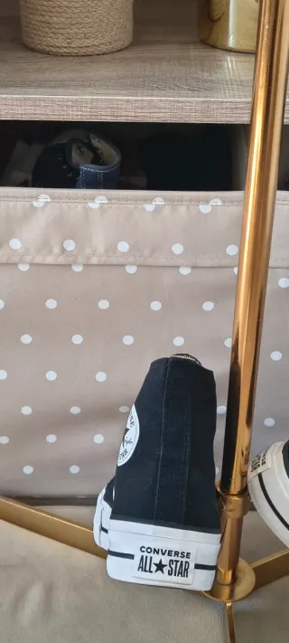 Converse con plataforma color negro número 41