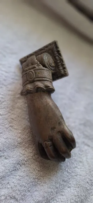 Picaporte antiguo de bronce