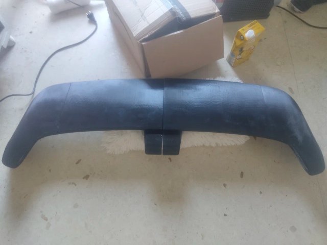 Spoiler Mazda 3