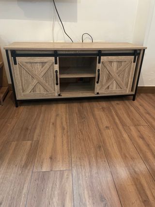 Mueble TV estilo rústico con puertas correderas