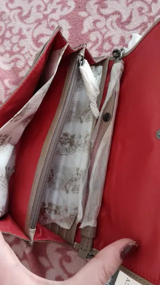 Bolso cartera Juicy Couture Beige-gris y rojo
