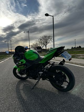 Kawasaki Ninja 400 KRT