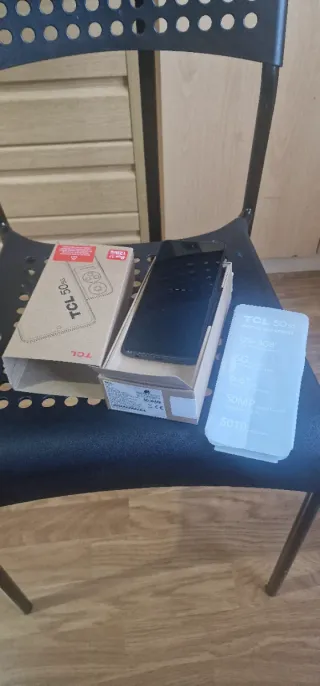 TCL 50 5G 128GB + 8GB RAM