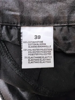 Pantaloni neri effetto pelle