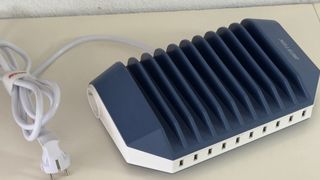 Estación Carga USB 10 Ranuras 2.4A