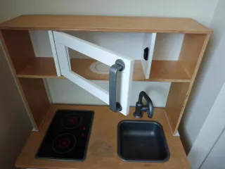 Cocina de juguete de madera