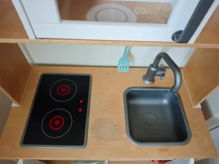 Cocina de juguete de madera