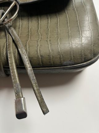 Bolso It's Lava verde efecto piel