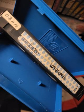 VHS LOS GOONIES 1A EDICIÓN VIDEOCLUB