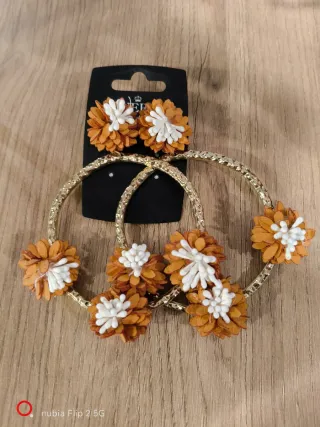 Pendientes flamenca flor