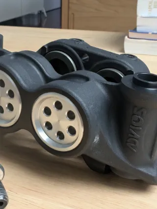 Pinzas Freno Yamaha R1 2024