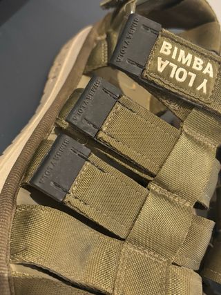 Sandalias Bimba y Lola romanas verdes