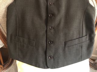 Chaleco UNICEN Julio Novoa Gris/Negro